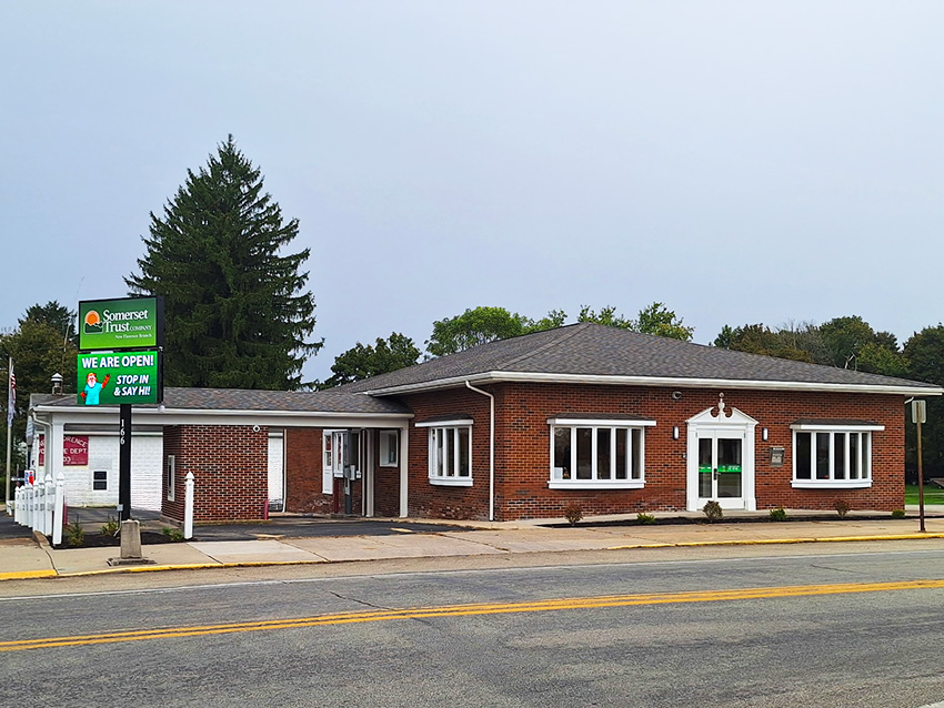 Somerset Trust New Florence branch viewed from the front
