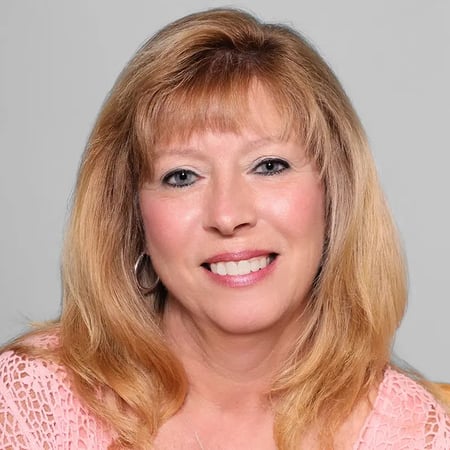 Kamala Schmucker, VP & Lead Branch Administrator, Somerset Trust