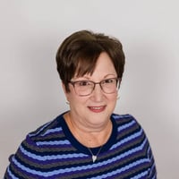 Mary Jo Hixson, Branch Manager, Somerset Trust