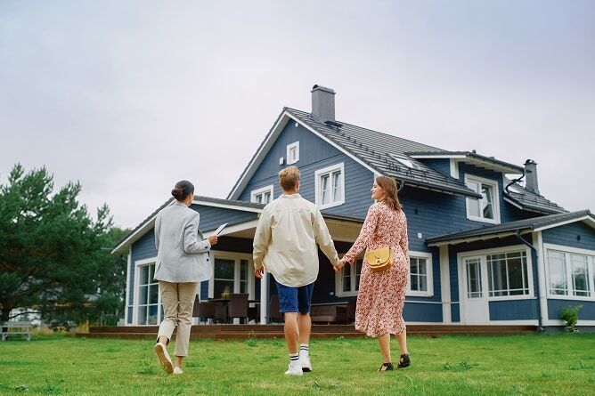 Eligible buyers looking for additional help with upfront homebuying costs.