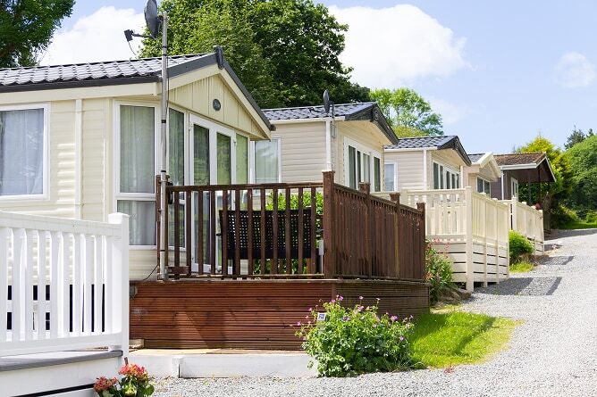 Line of mobile homes in a community