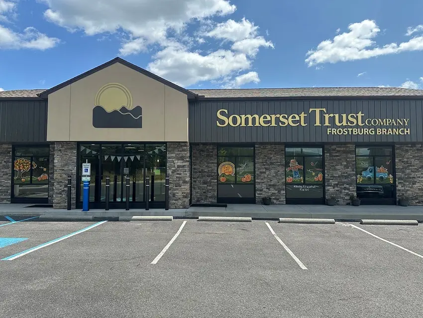 Somerset Trust Frostburg branch viewed from the parking lot