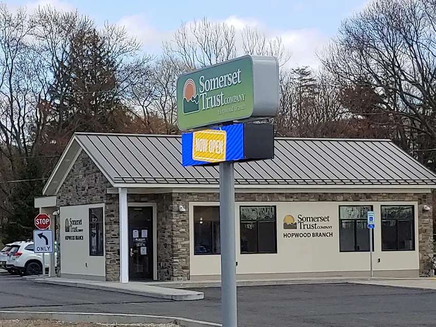 Somerset Trust Hopwood branch viewed from the parking lot