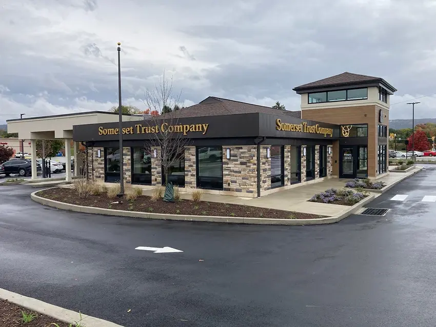 Somerset Trust Latrobe branch and drive-thru viewed from the parking lot