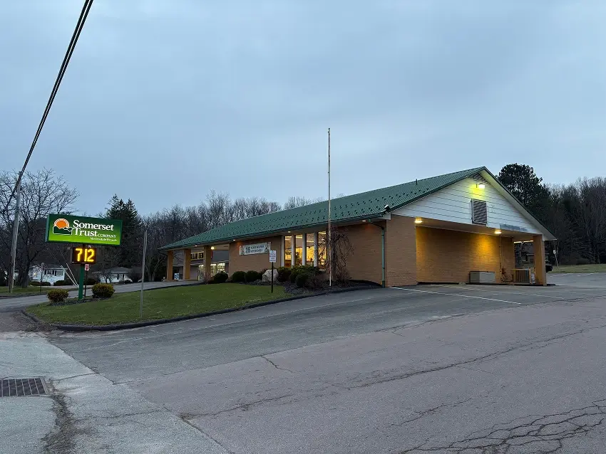 Somerset Trust Meyersdale Southside Branch viewed from the front