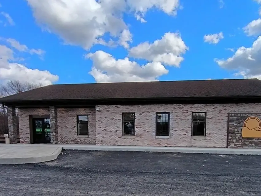 Somerset Trust Norvelt branch viewed from the parking lot