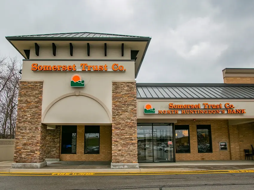 Somerset Trust Norwin Town Square branch viewed from the parking lot in front of the building