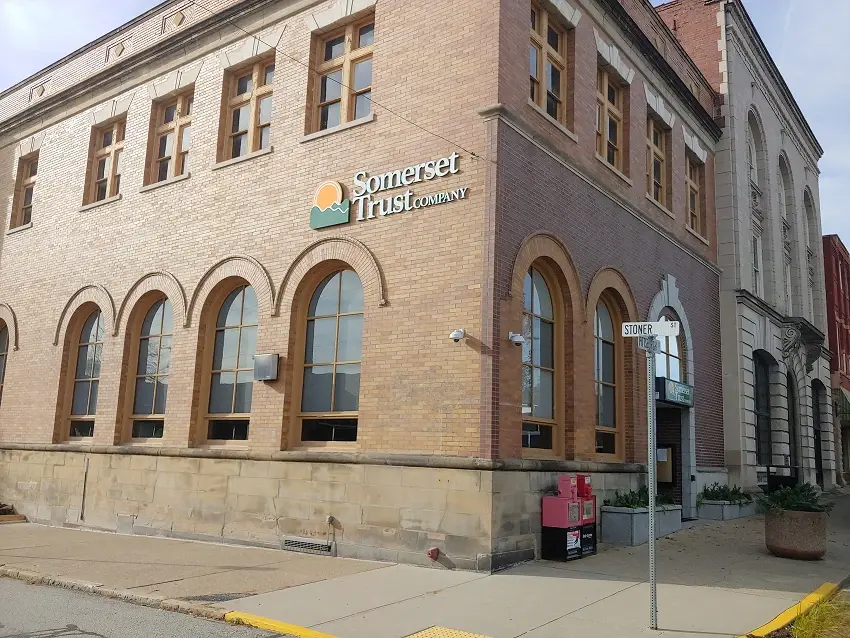Somerset Trust Scottdale branch viewed from the street corner