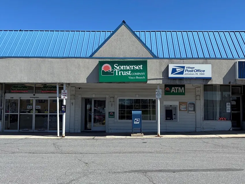 Somerset Trust Vinco branch viewed from the parking spots in front of the branch